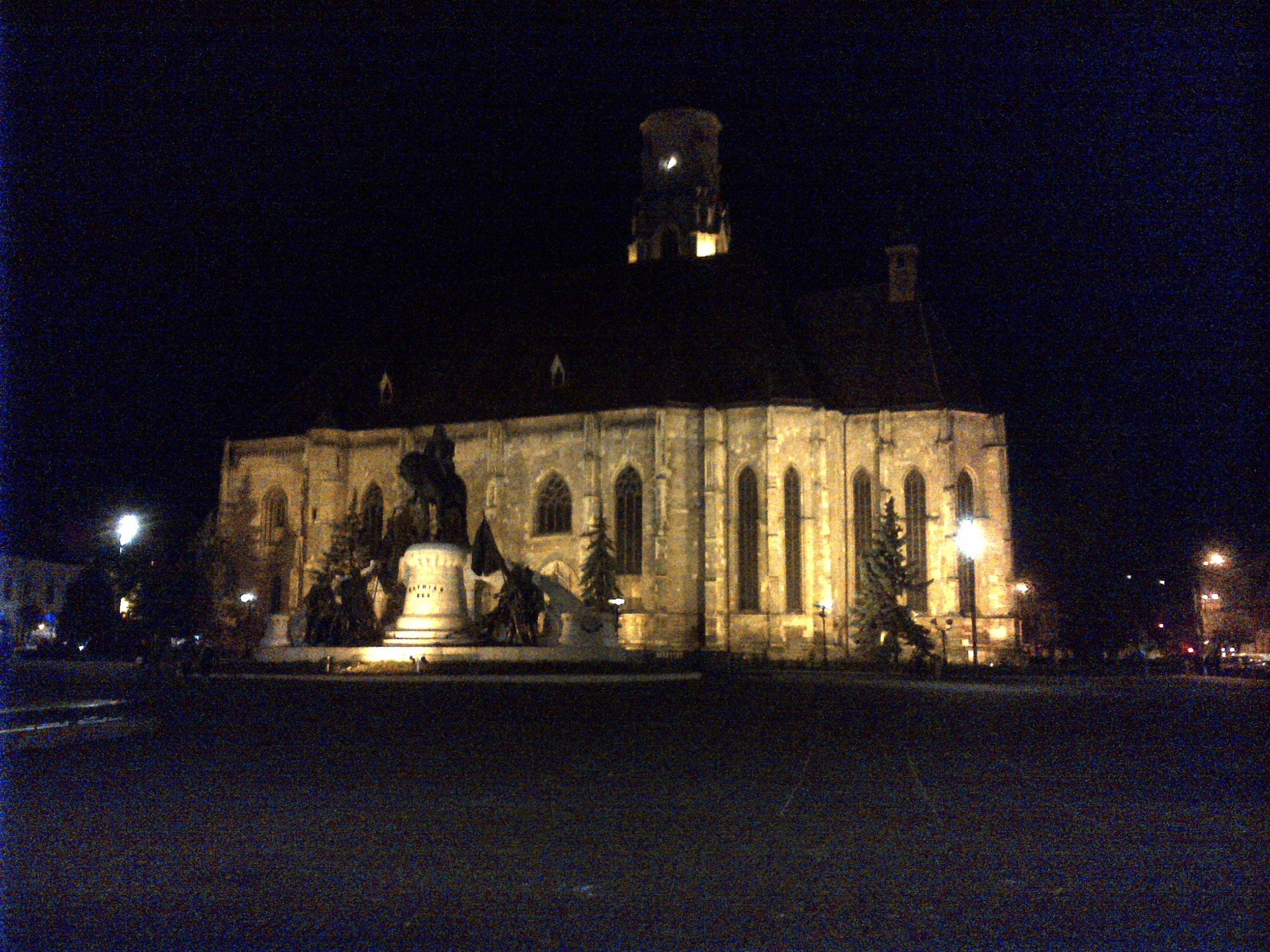 IMG-20131018-01212.jpg Full moon behind the church in Transylvania. Camera obviously doesnt do it justice