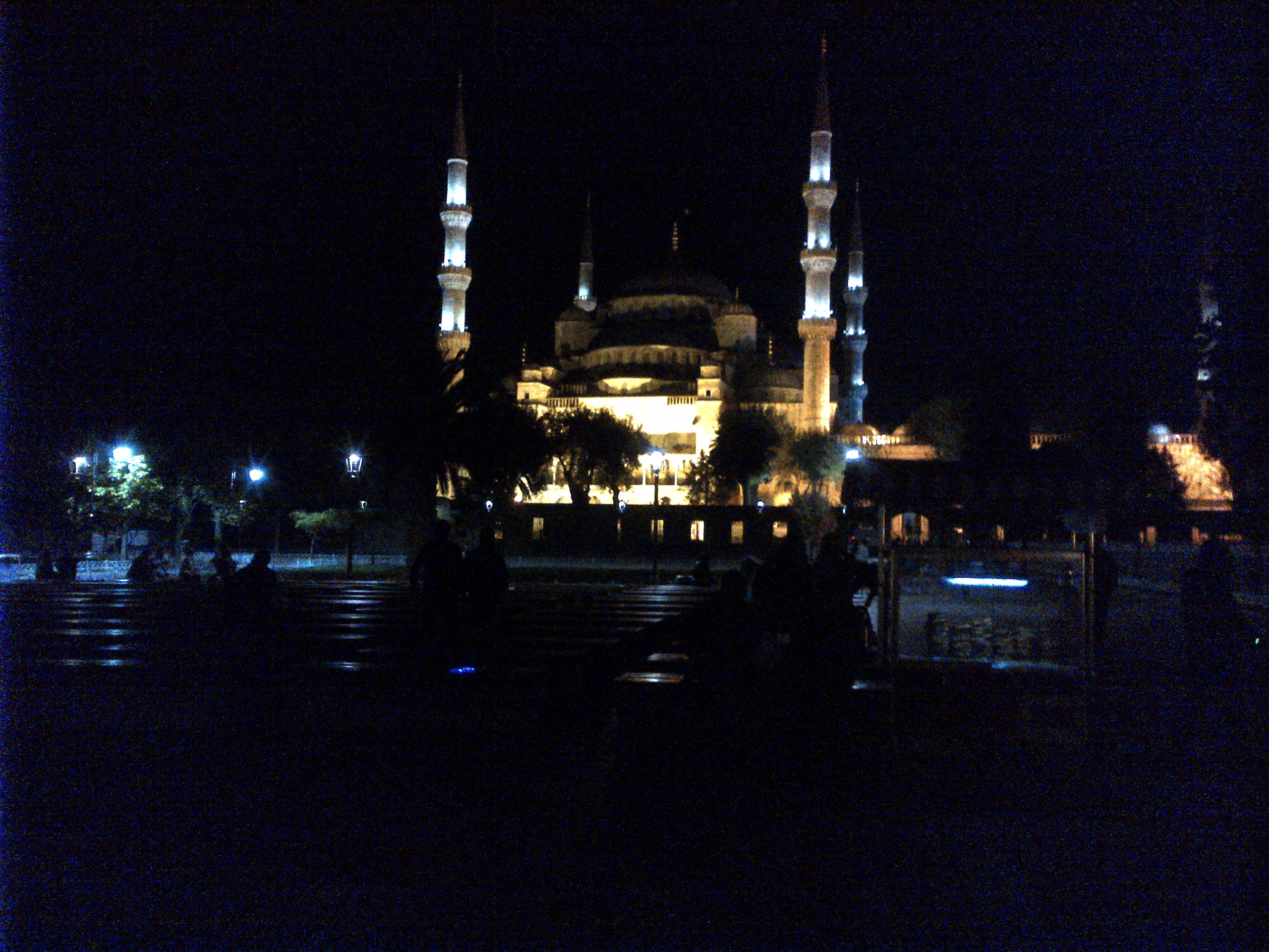 IMG-20131025-01237.jpg Nighttime Blue Mosque